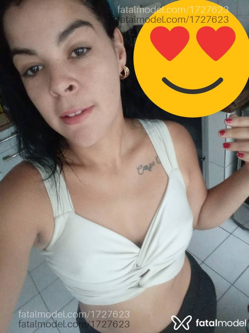 Acompanhante mulher morena (o) de olhos mel - Julia