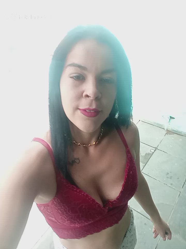 Acompanhante mulher morena (o) de olhos mel - Julia