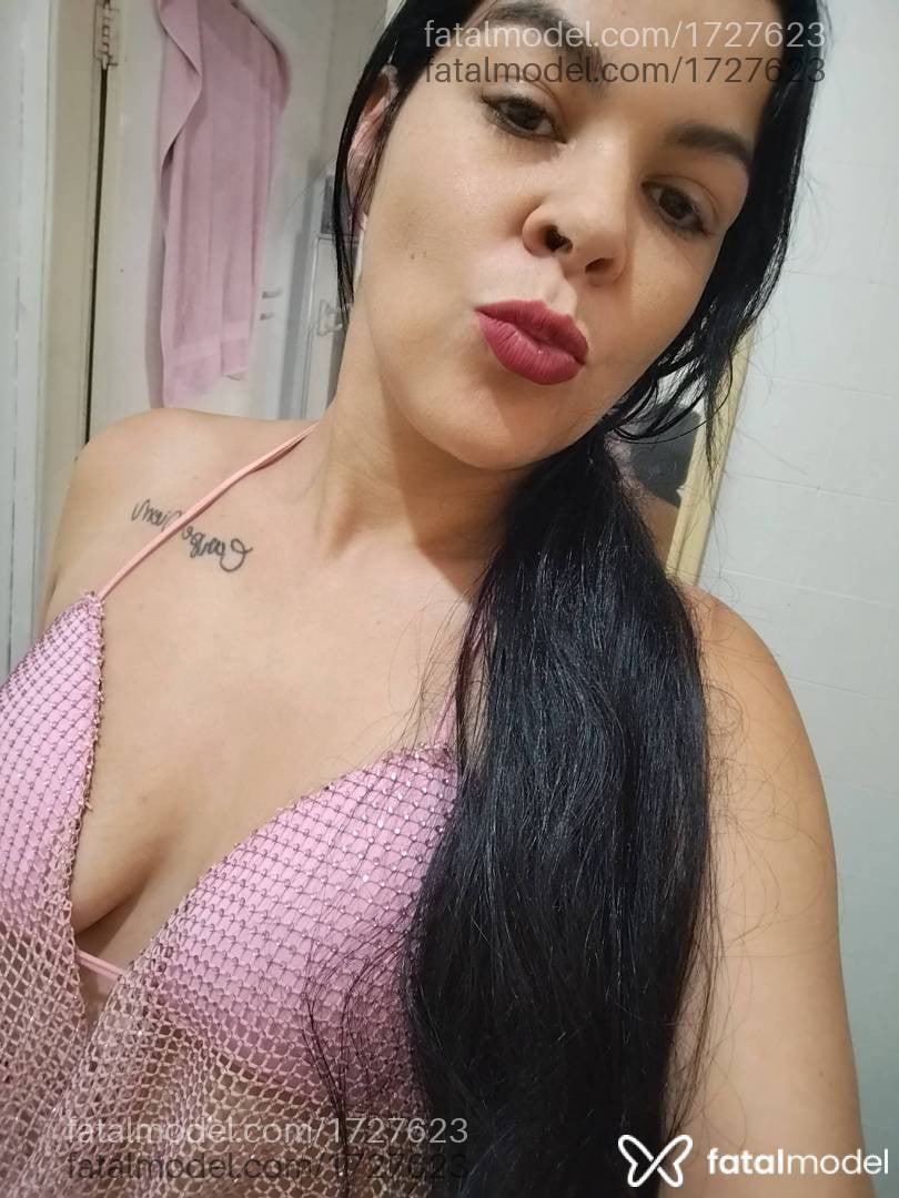Acompanhante mulher morena (o) de olhos mel - Julia