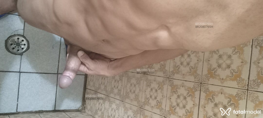 Acompanhante homem com cabelo castanho de olhos castanhos em Indaiatuba Acompanhante homem com cabelo castanho de olhos castanhos em Indaiatuba - Santhiaggo