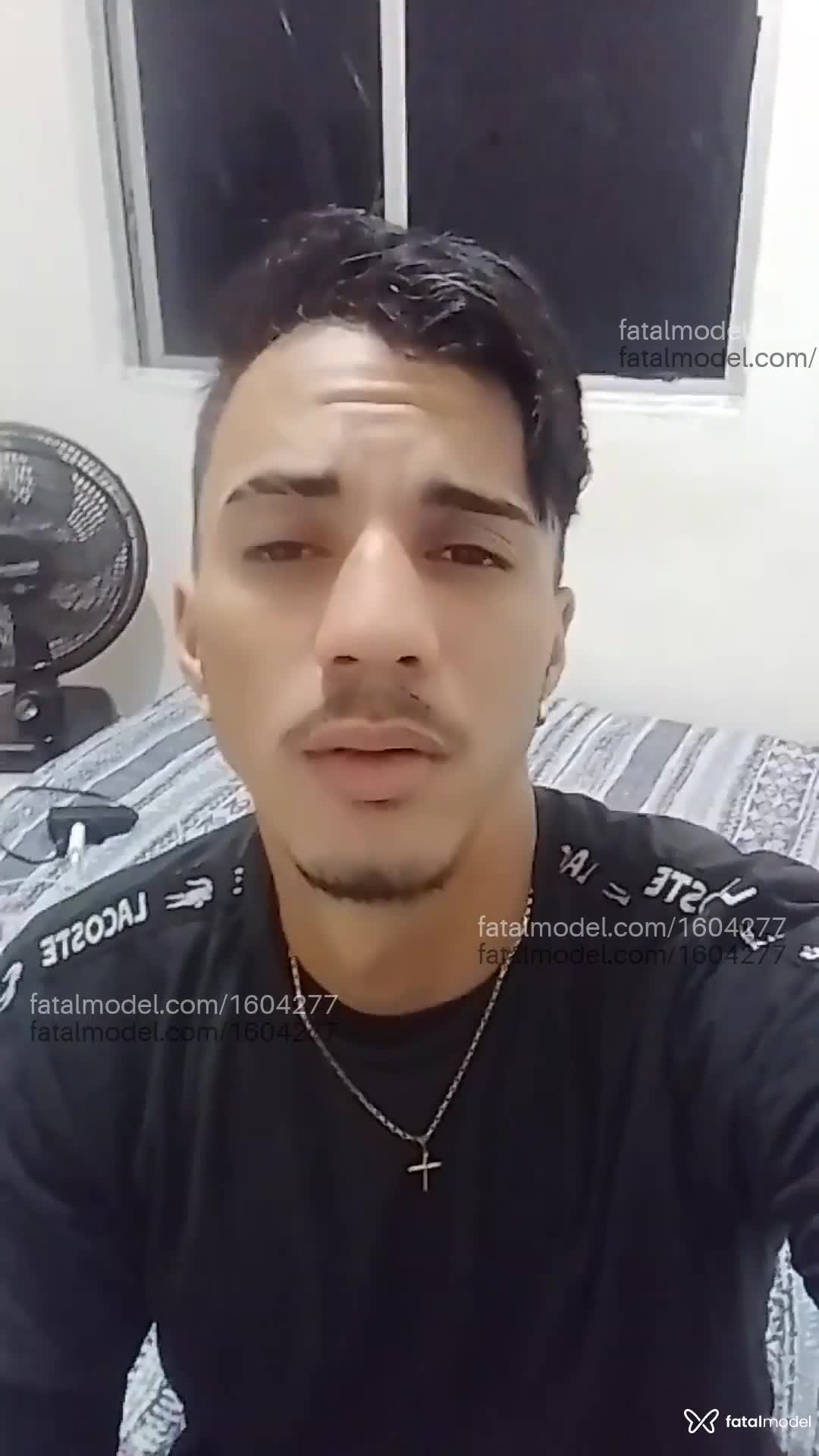 Acompanhante homem morena (o) de olhos castanhos - Leandro Lyns Acompanhante homem morena (o) de olhos castanhos - Leandro Lyns