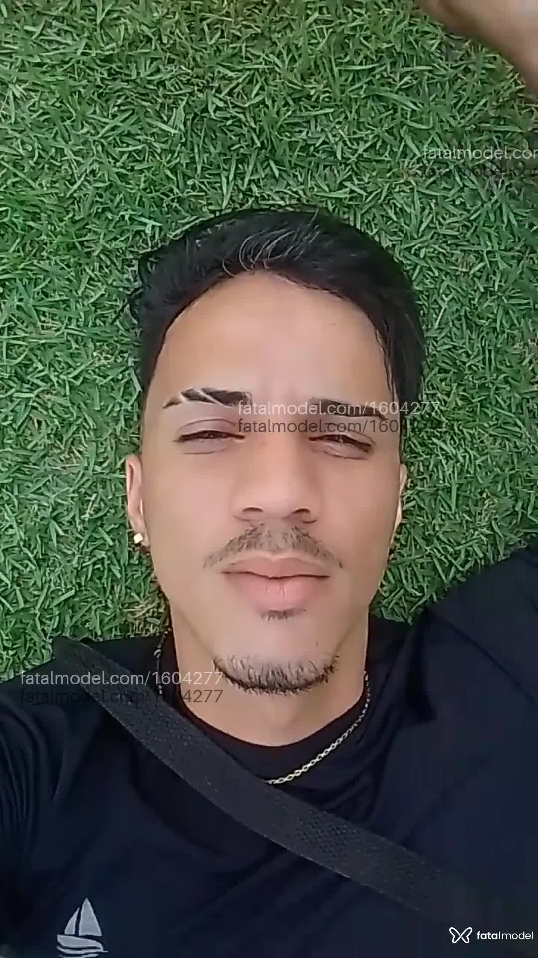 Acompanhante homem morena (o) de olhos castanhos - Leandro Lyns Acompanhante homem morena (o) de olhos castanhos - Leandro Lyns