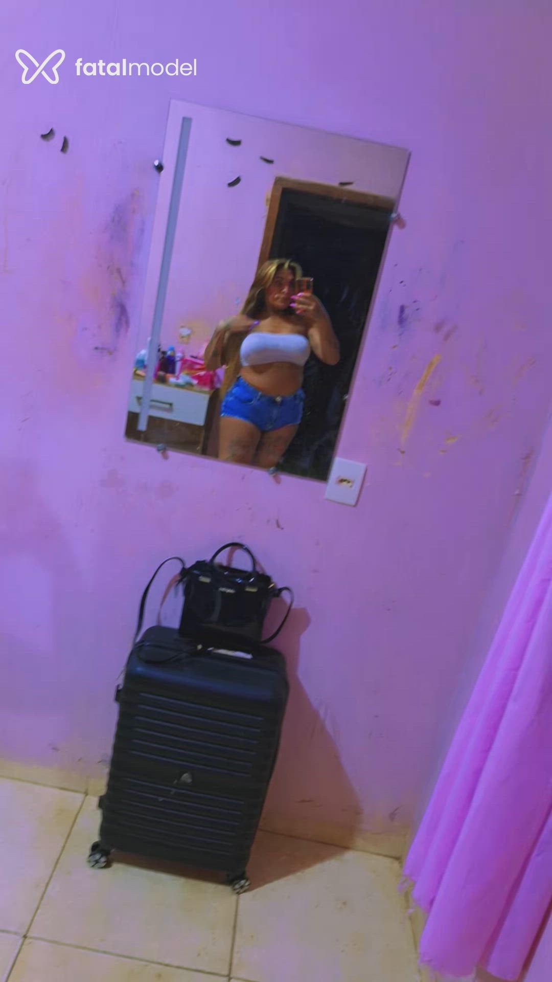 Acompanhante travesti morena (o) de olhos castanhos - BigGirls Acompanhante travesti morena (o) de olhos castanhos - BigGirls