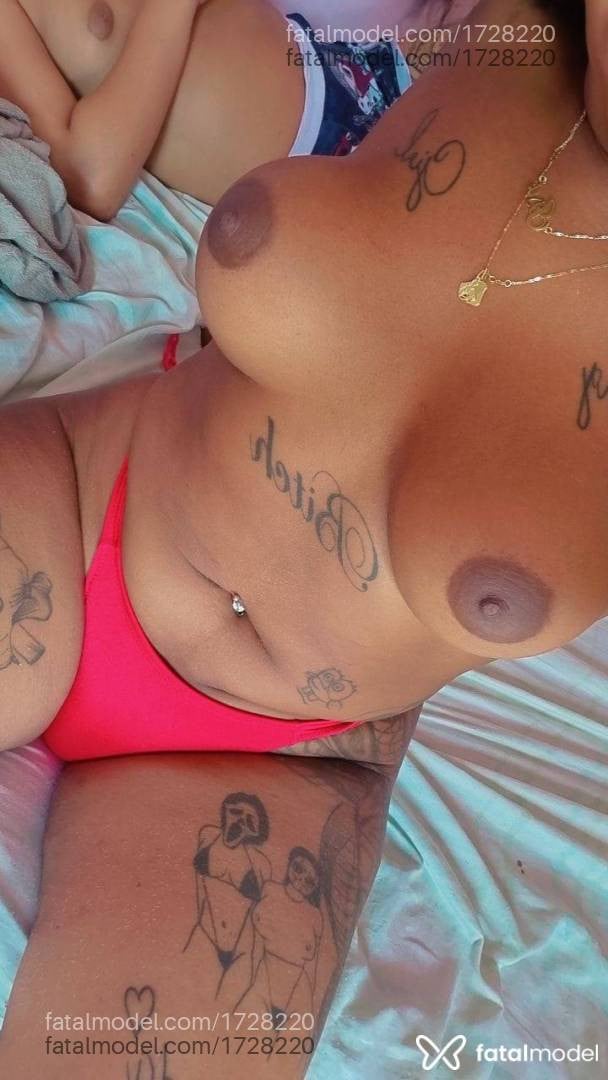 Acompanhante travesti morena (o) de olhos castanhos - BigGirls