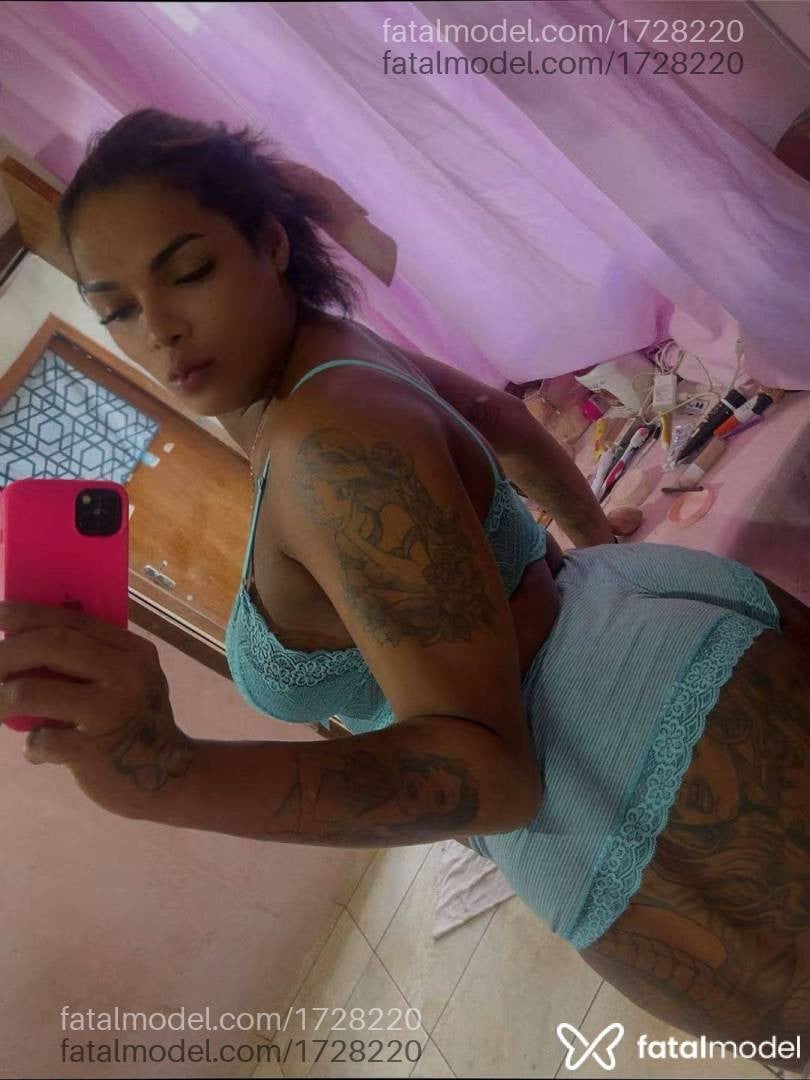 Acompanhante travesti morena (o) de olhos castanhos em Sinop - BigGirls