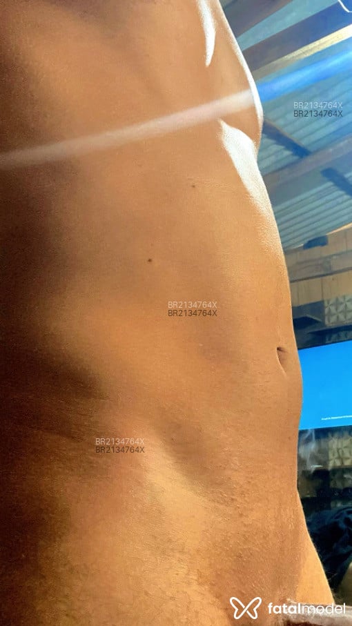 Acompanhante homem ruiva (o) de olhos castanhos em Itajaí Acompanhante homem ruiva (o) de olhos castanhos em Itajaí - Vinicius