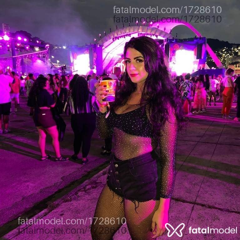 Acompanhante mulher morena (o) de olhos castanhos - Victória Oásis