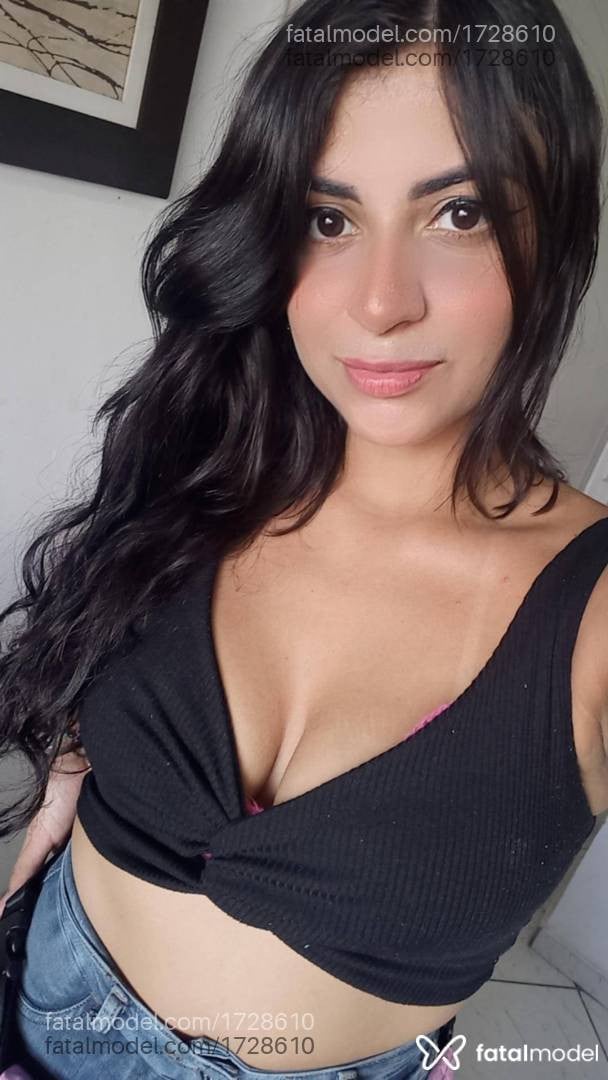 Acompanhante mulher morena (o) de olhos castanhos - Victória Oásis