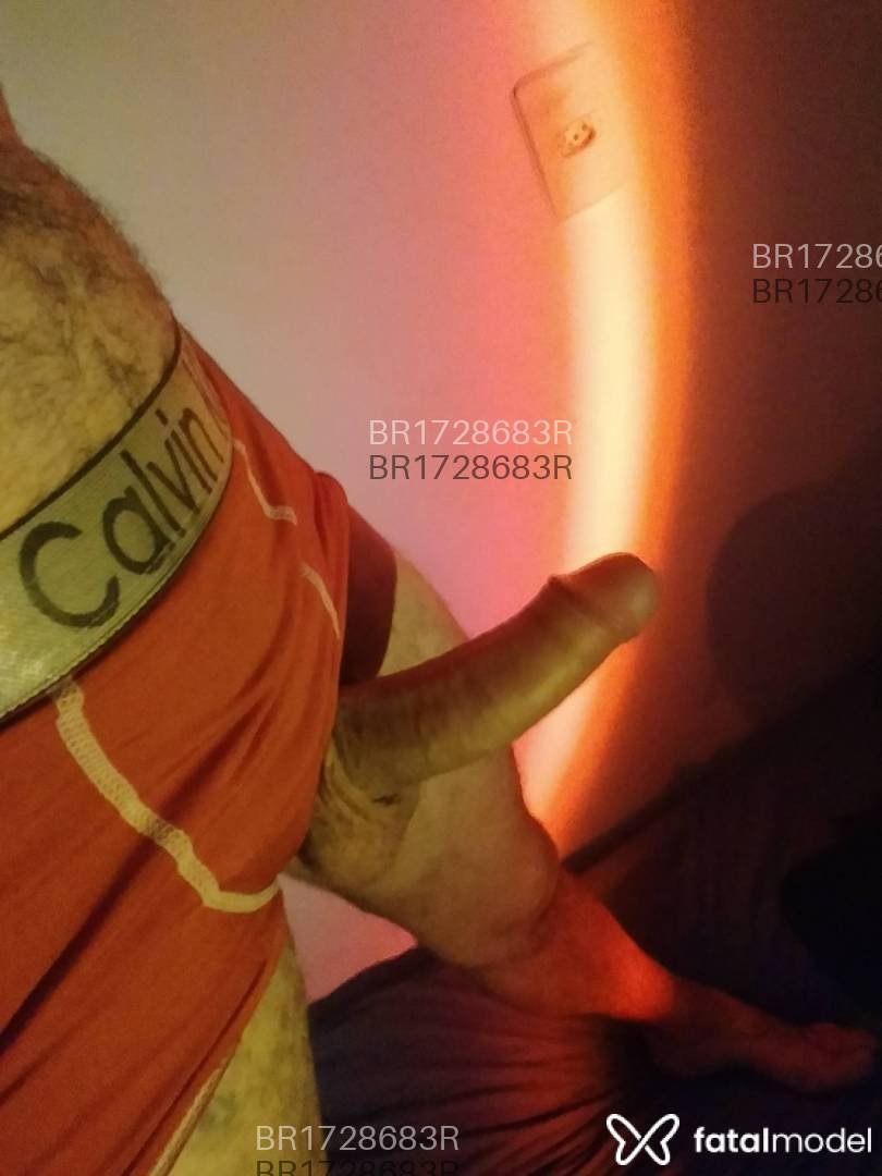 Acompanhante homem morena (o) de olhos castanhos em Florianópolis - Malvado