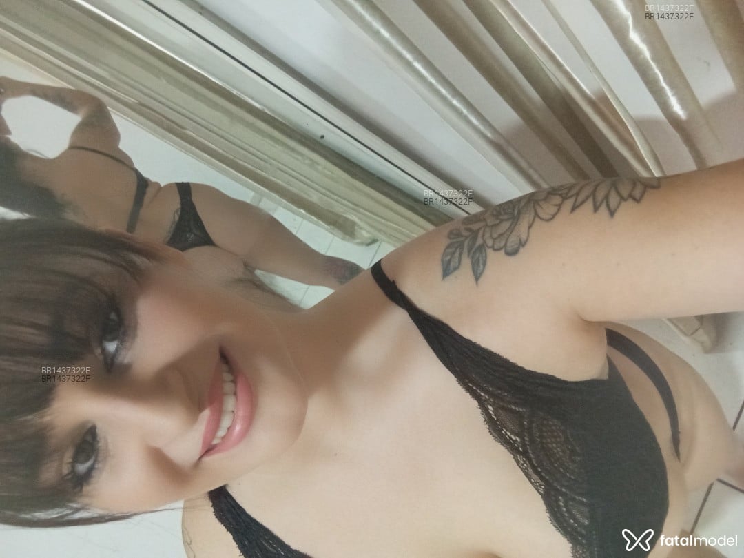 Acompanhante mulher morena (o) de olhos castanhos em Pelotas Acompanhante mulher morena (o) de olhos castanhos em Pelotas - May