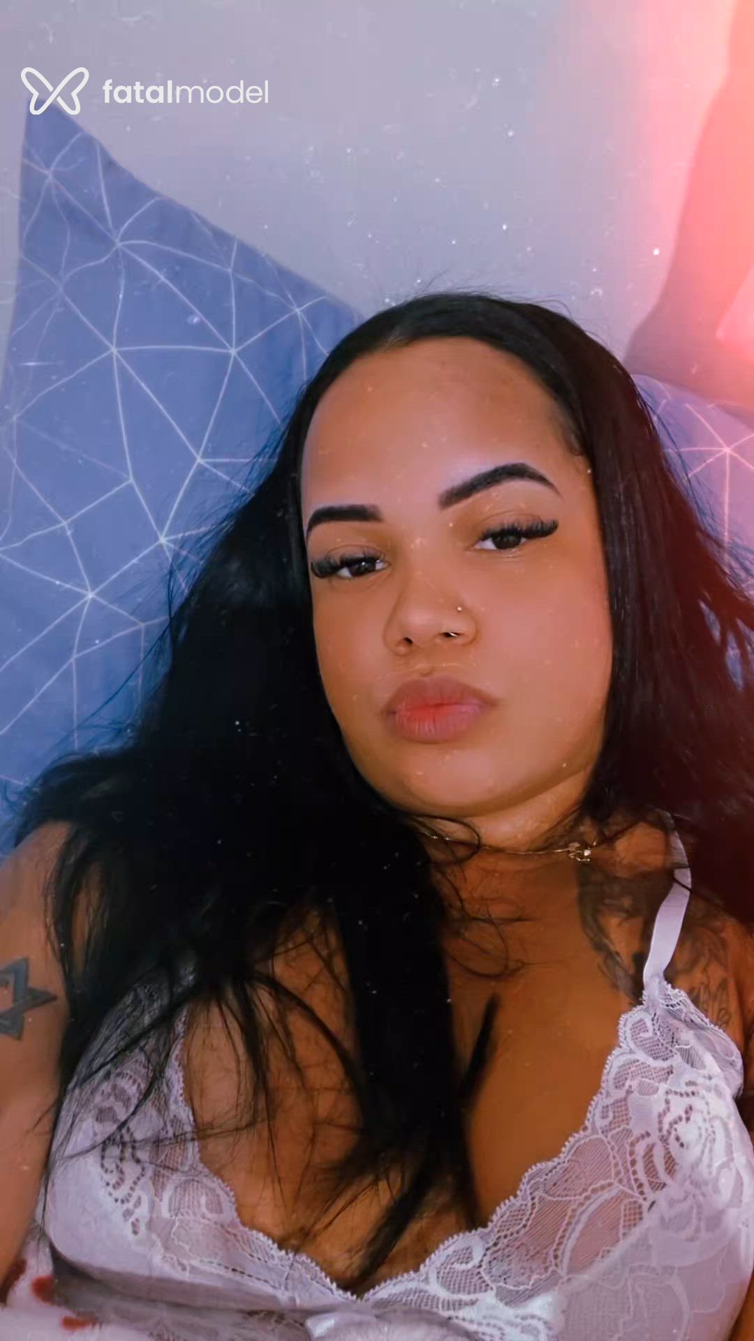 Acompanhante mulher morena (o) de olhos pretos - Mayara Acompanhante mulher morena (o) de olhos pretos - Mayara