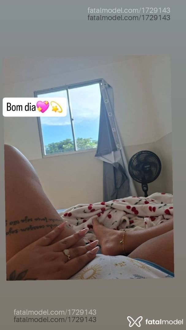 Acompanhante mulher morena (o) de olhos pretos - Mayara