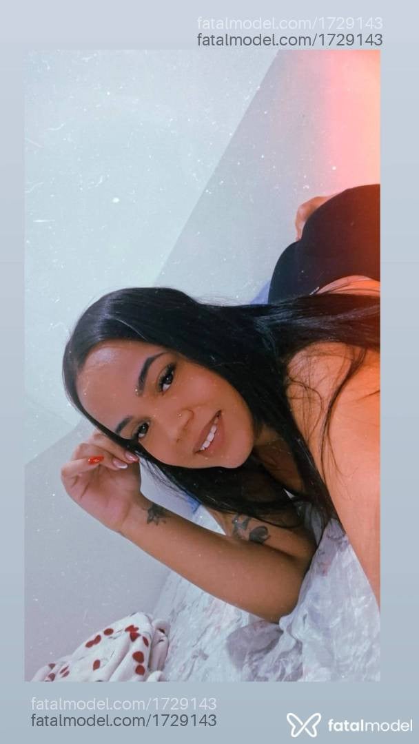 Acompanhante mulher morena (o) de olhos pretos - Mayara