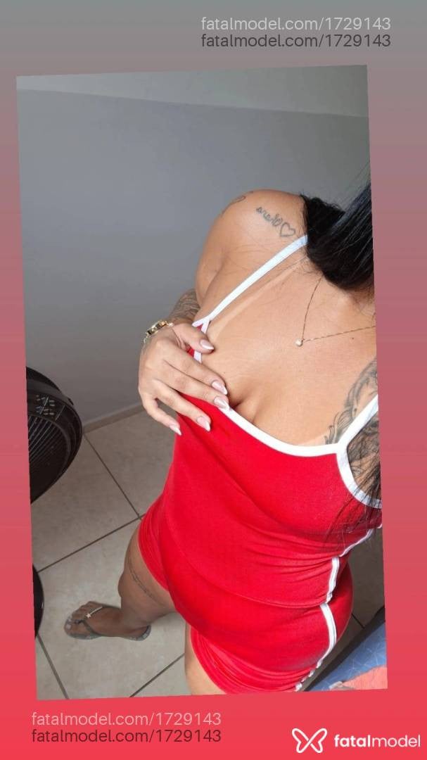 Acompanhante mulher morena (o) de olhos pretos - Mayara