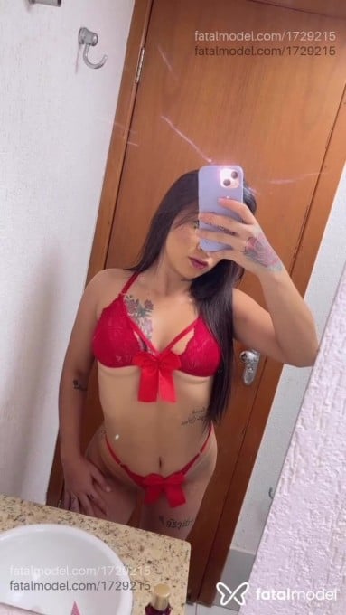 Acompanhante mulher com cabelo castanho de olhos castanhos em Goiânia - Bianca Alencar