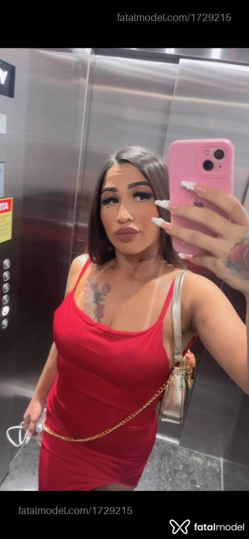 Acompanhante mulher com cabelo castanho de olhos castanhos em Goiânia - Bianca Alencar