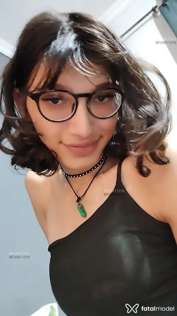 Acompanhante mulher trans com cabelo castanho de olhos castanhos em Campinas - Sarah