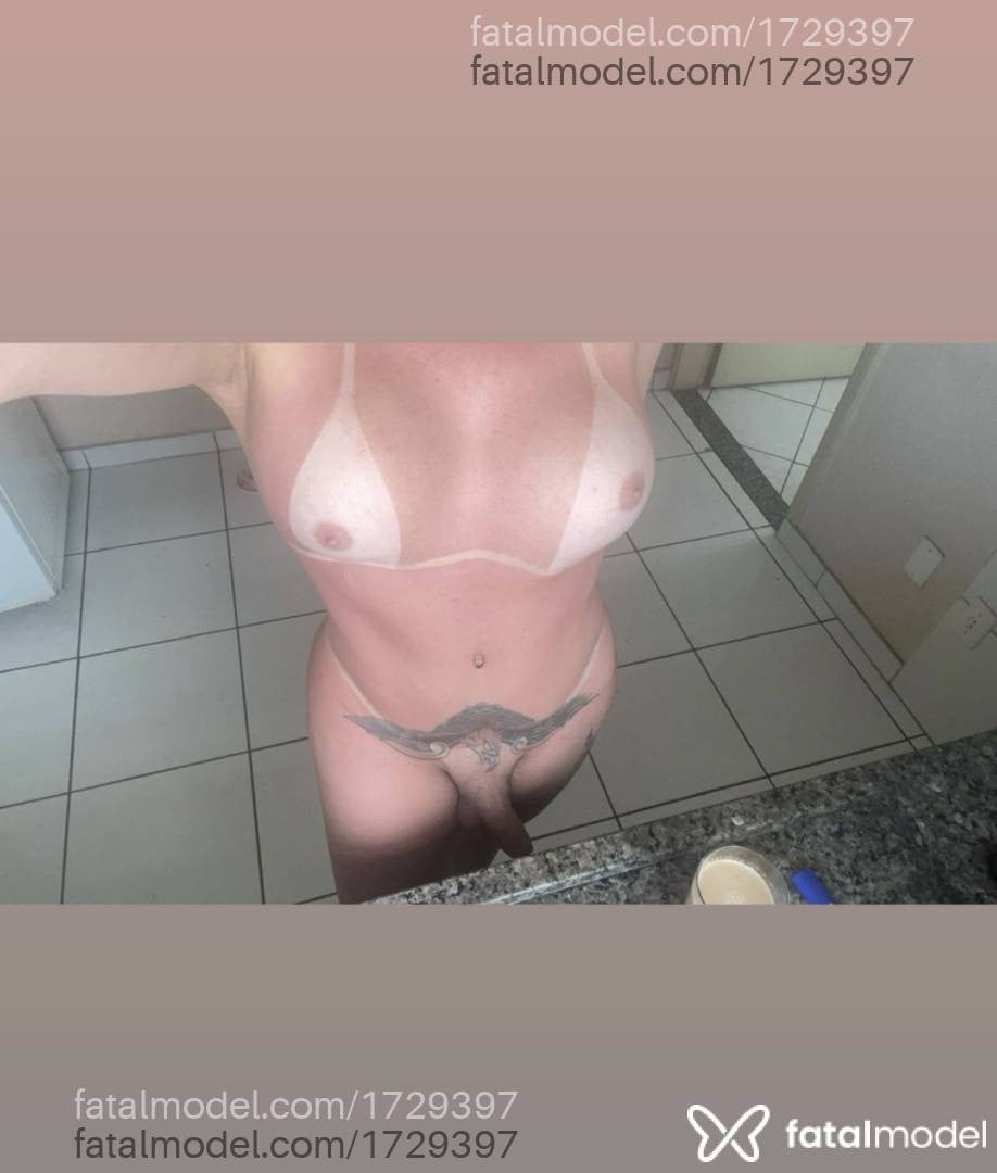 Acompanhante mulher trans loira (o) de olhos mel - Julia lima
