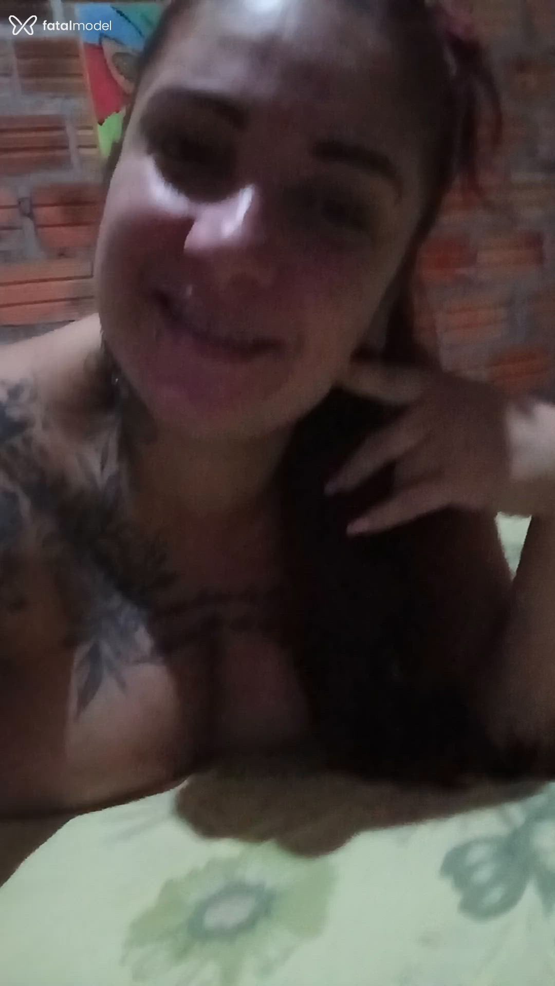 Acompanhante mulher com cabelo castanho de olhos castanhos em Laguna - Camila carrilhoza