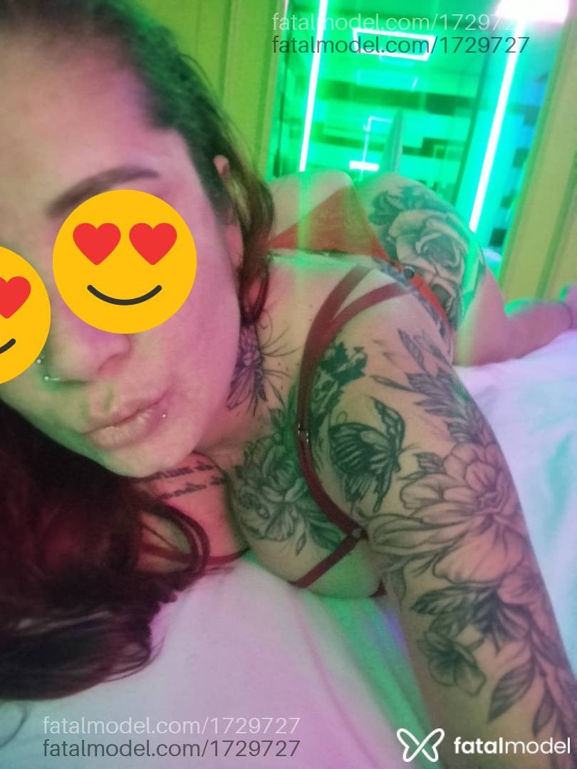 Acompanhante mulher com cabelo castanho de olhos castanhos em Laguna - Camila carrilhoza
