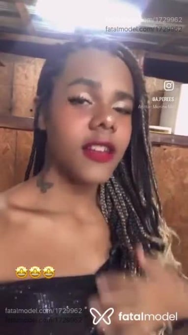 Acompanhante mulher trans morena (o) de olhos castanhos - Larisexy Acompanhante mulher trans morena (o) de olhos castanhos - Larisexy