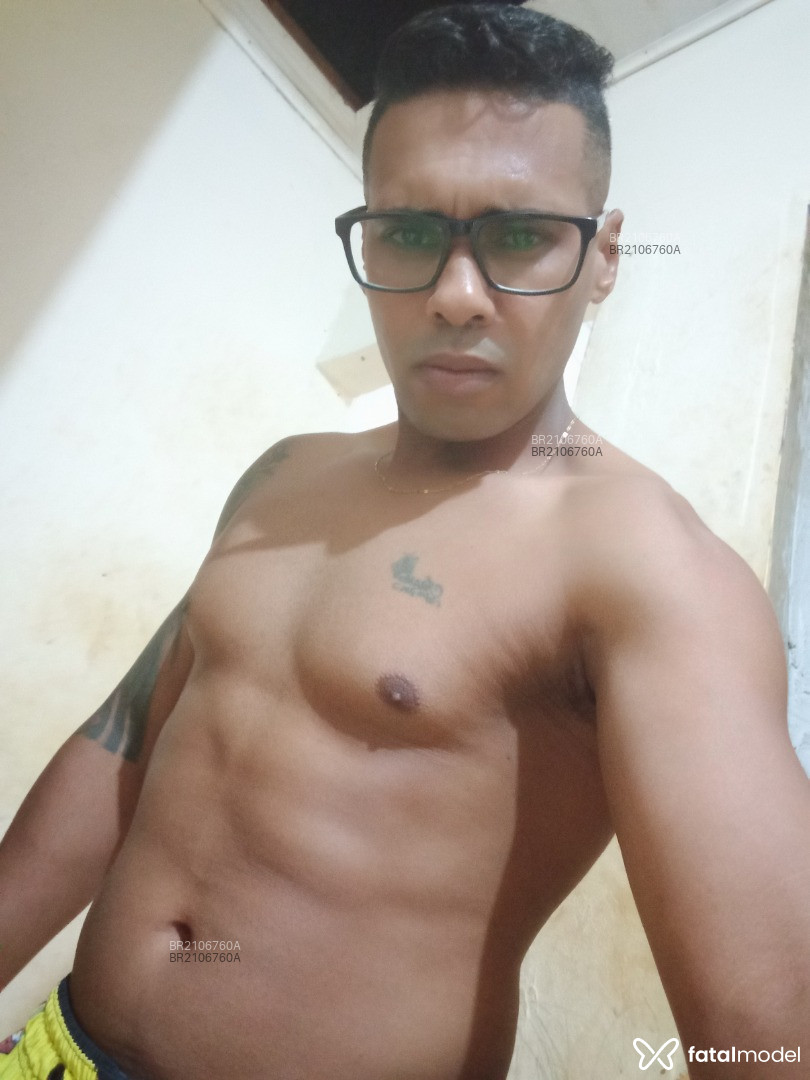 Acompanhante homem morena (o) de olhos castanhos - Lukas melo Acompanhante homem morena (o) de olhos castanhos - Lukas melo