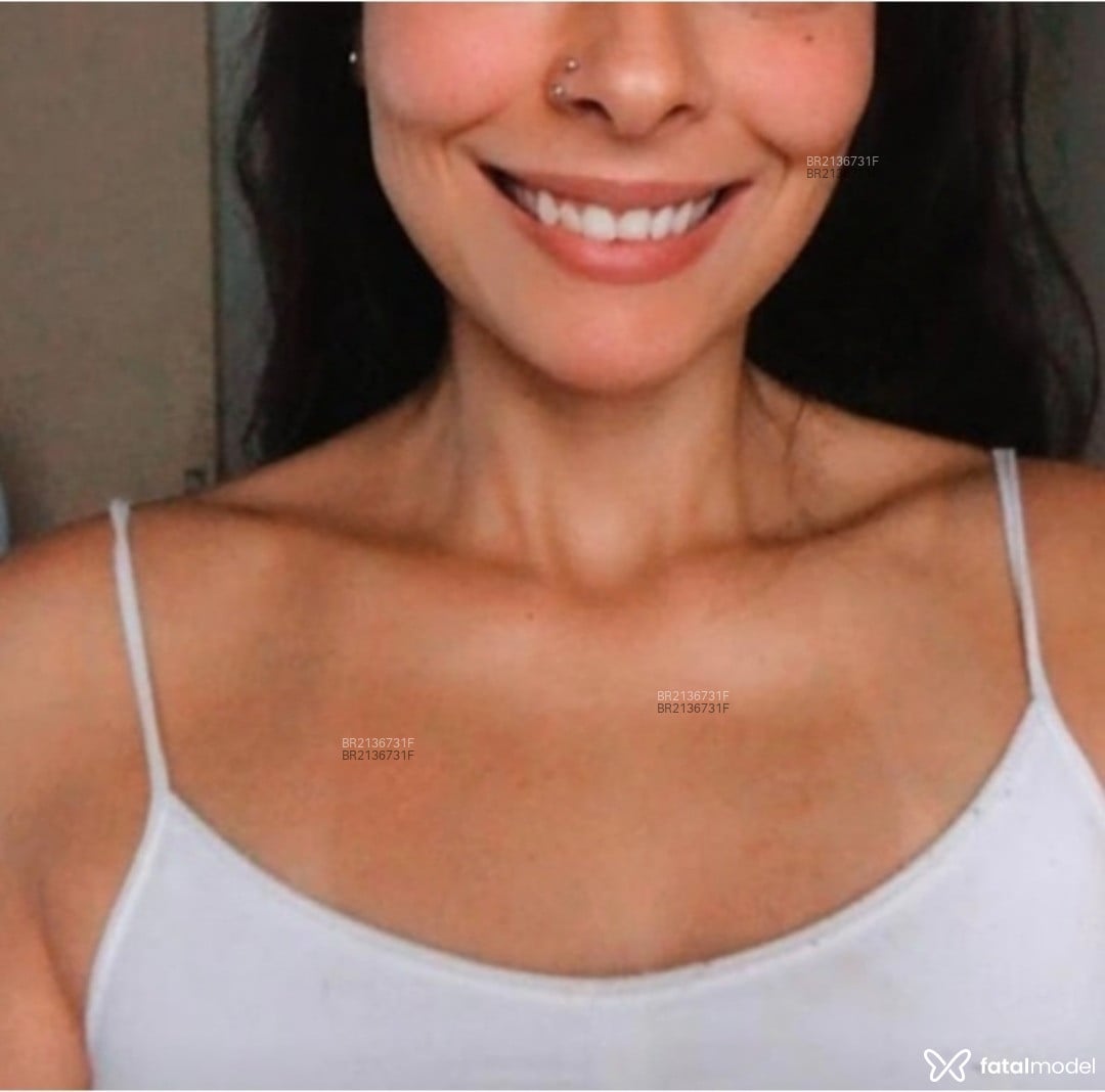 Acompanhante mulher morena (o) de olhos verdes em Virtual Acompanhante mulher morena (o) de olhos verdes em Virtual - Olivia