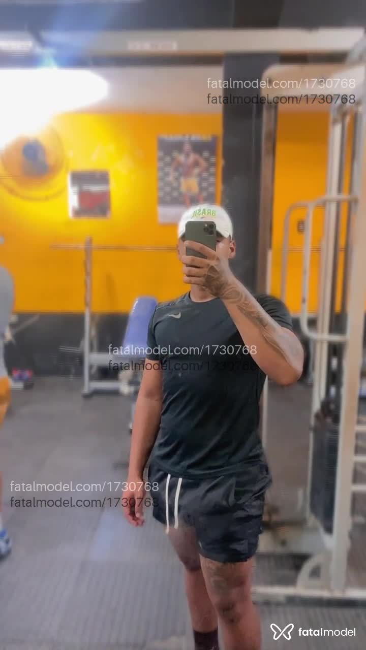 Acompanhante homem morena (o) de olhos pretos em Navegantes - Bruno