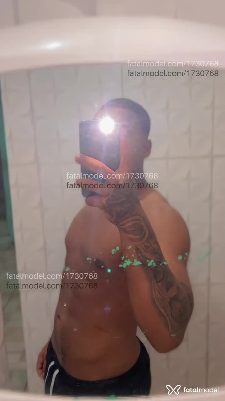 Acompanhante homem morena (o) de olhos pretos em Navegantes - Bruno