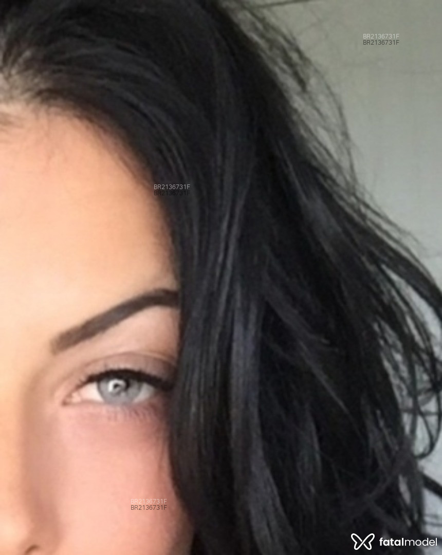 Acompanhante mulher morena (o) de olhos verdes em Virtual Acompanhante mulher morena (o) de olhos verdes em Virtual - Olivia