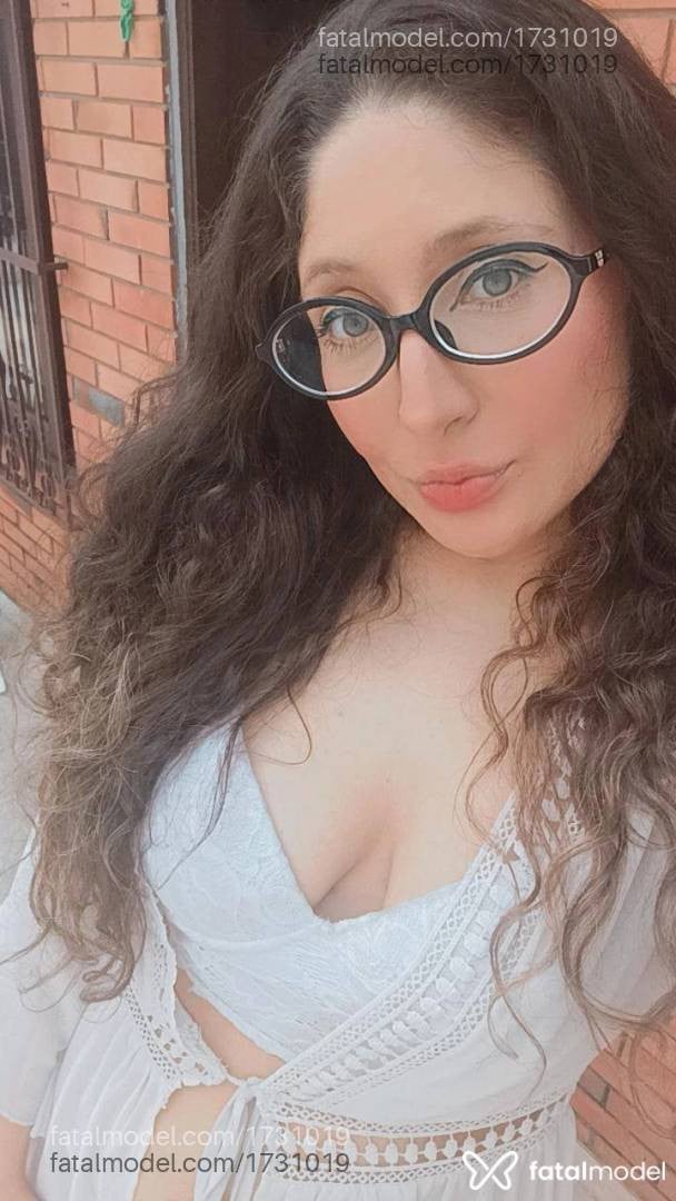 Acompanhante mulher loira (o) de olhos verdes - Romana Giordano