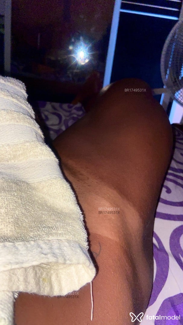 Acompanhante homem morena (o) de olhos pretos em Belém - Pedro