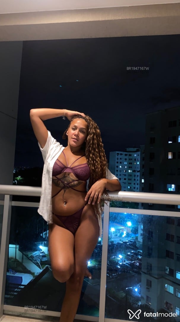 Acompanhante mulher com cabelo castanho de olhos mel em Rio de Janeiro - Eva