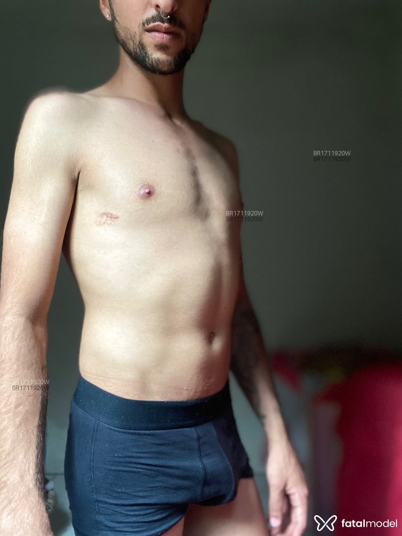 Acompanhante homem com cabelo castanho de olhos castanhos em Joinville - Rafael
