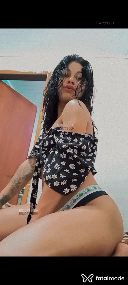 Acompanhante mulher morena (o) de olhos castanhos em Curitiba - Emanuelle Lins