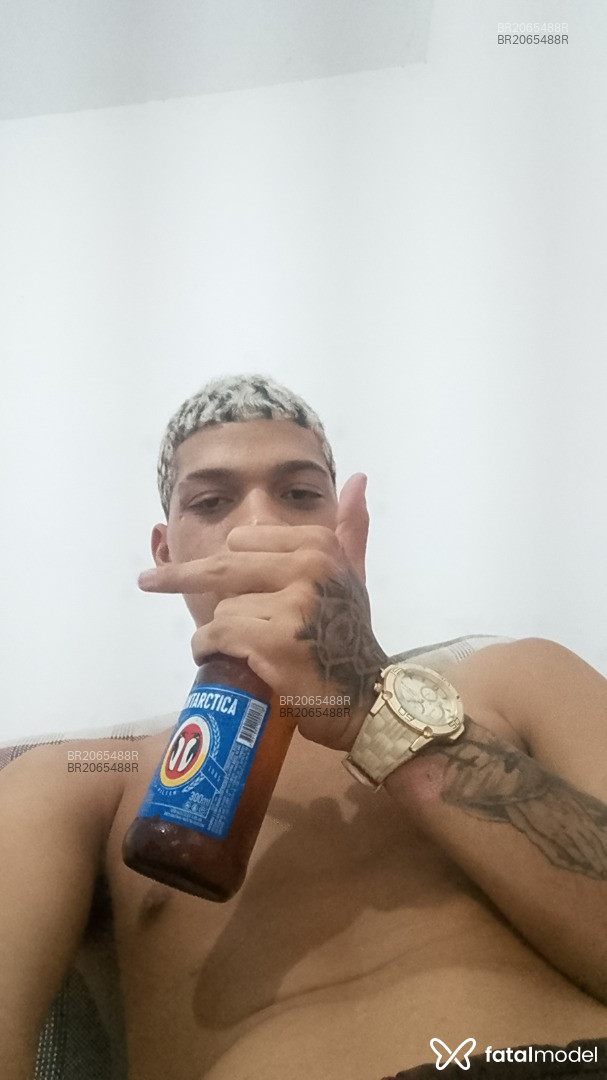 Acompanhante homem loira (o) de olhos castanhos em Rio de Janeiro - Kevin Lucas