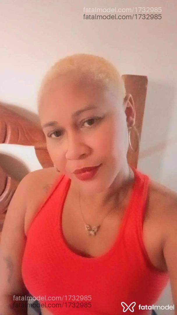 Acompanhante mulher com cabelo colorido de olhos castanhos em Ponte Nova - Anita Oliveira