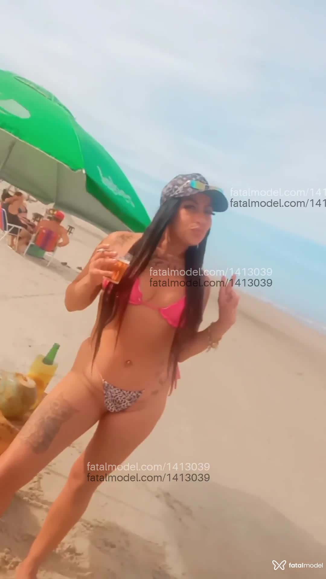 Acompanhante mulher morena (o) de olhos castanhos - Alana Acompanhante mulher morena (o) de olhos castanhos - Alana