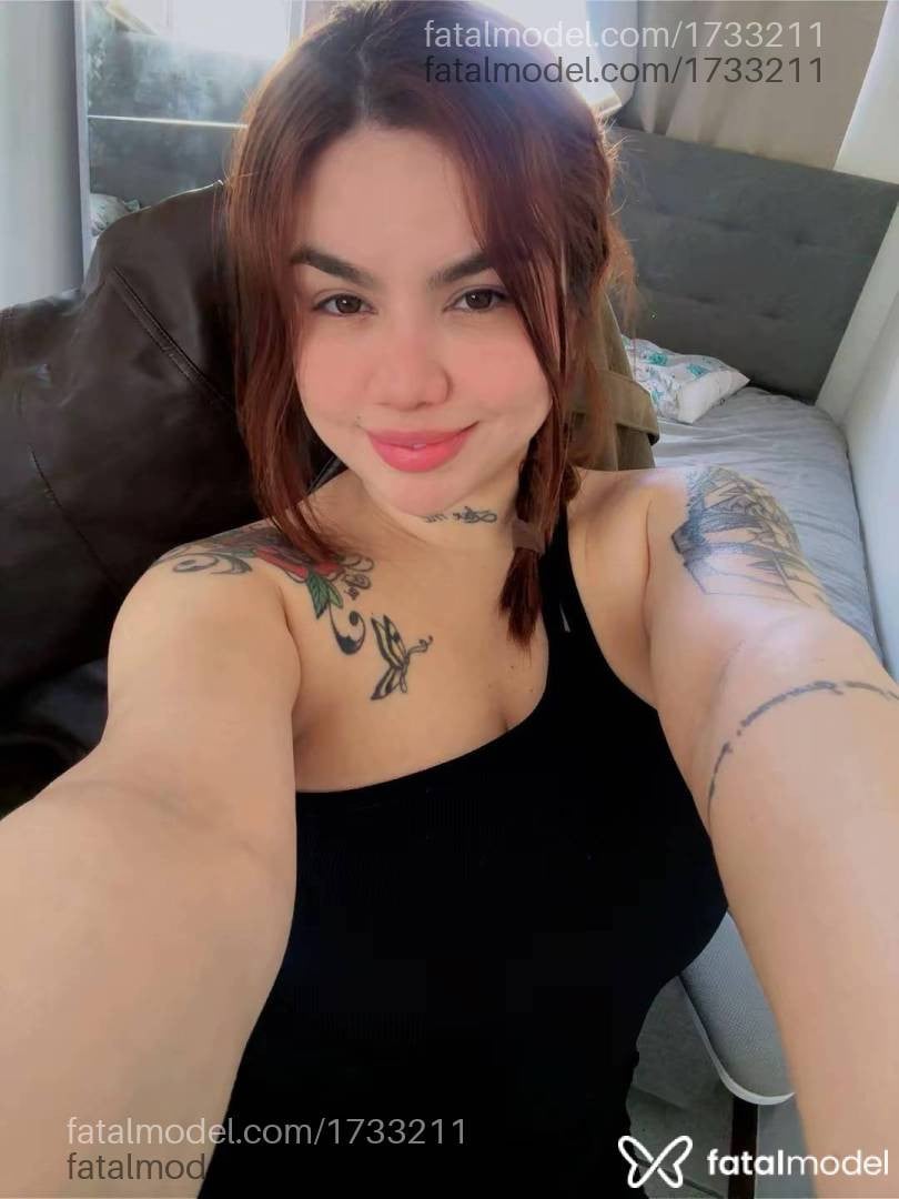 Acompanhante mulher ruiva (o) de olhos castanhos - Mika Costa