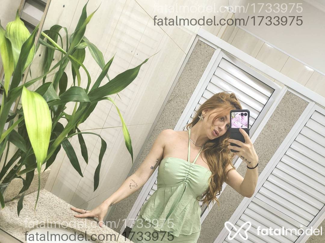 Acompanhante mulher loira (o) de olhos mel em Pouso Alegre - Rubi Nira Montevan