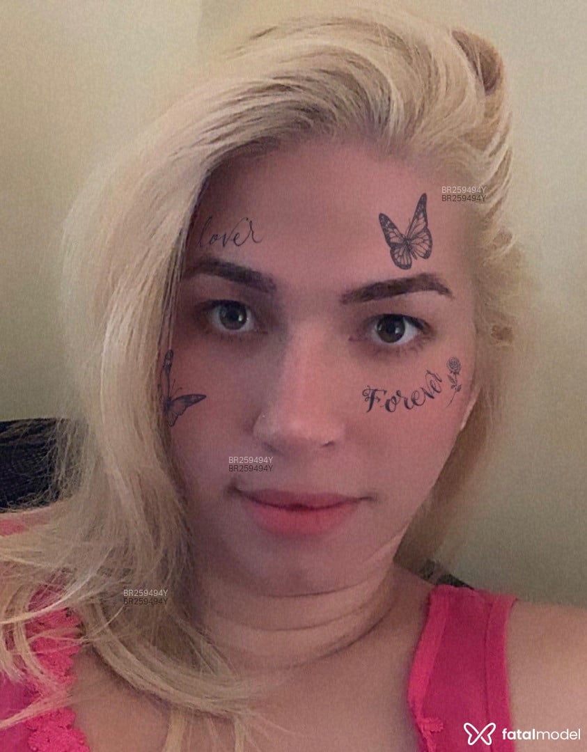 Acompanhante mulher trans loira (o) de olhos mel em Americana - Karoline