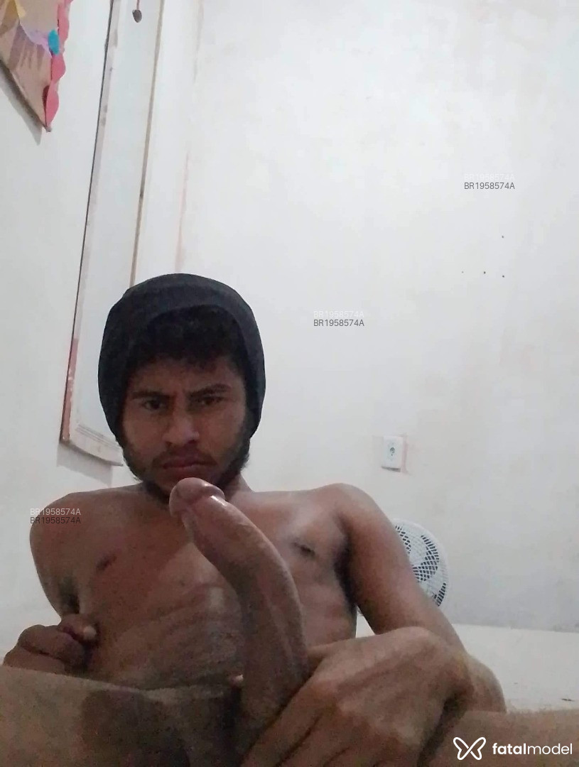 Acompanhante homem morena (o) de olhos pretos - Thomas Acompanhante homem morena (o) de olhos pretos - Thomas