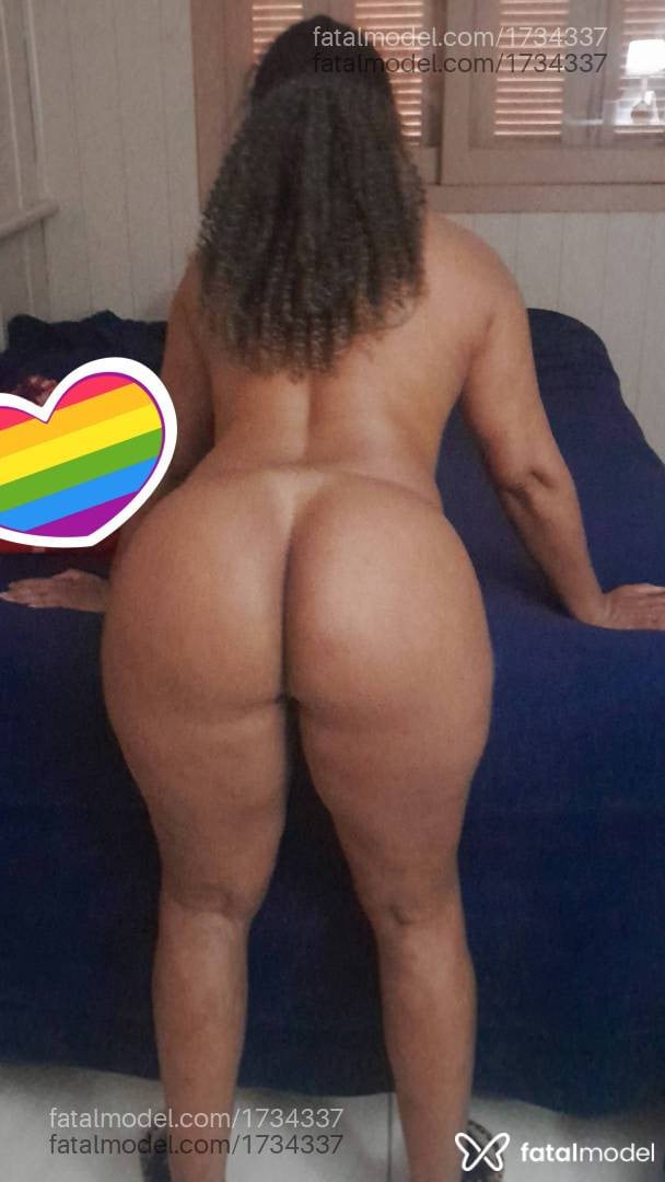 Acompanhante mulher com cabelo castanho de olhos mel - Anny Garcia