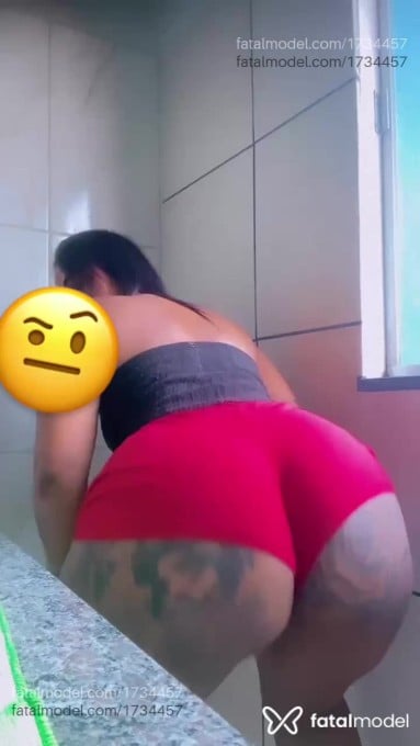 Acompanhante mulher com cabelo castanho de olhos castanhos em Curvelo - Maria Luiza