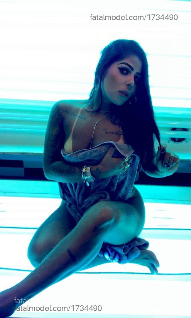 Acompanhante mulher morena (o) de olhos castanhos - Maya Ferraz