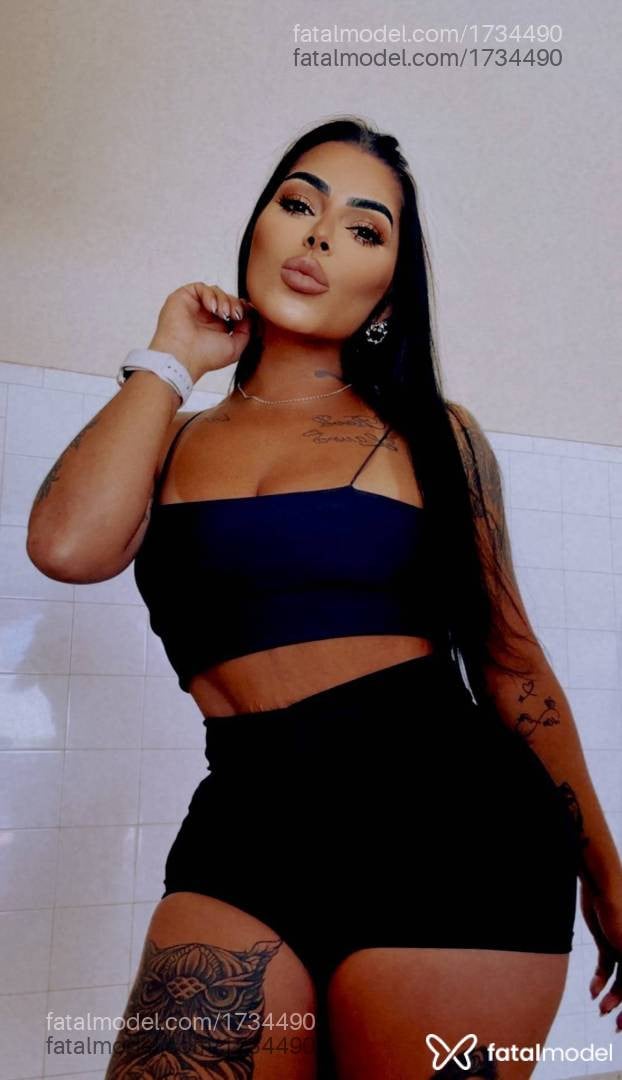 Acompanhante mulher morena (o) de olhos castanhos - Maya Ferraz