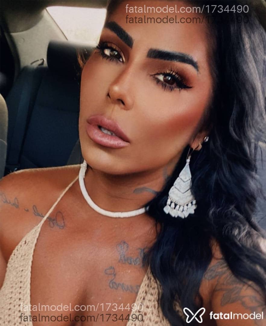 Acompanhante mulher morena (o) de olhos castanhos - Maya Ferraz