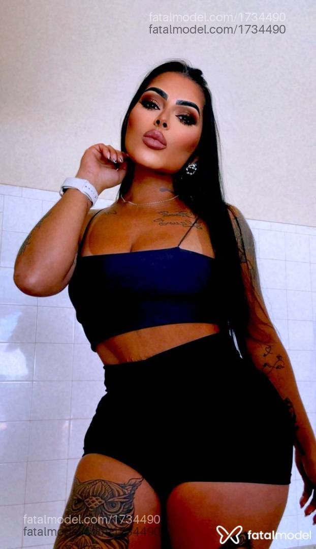 Acompanhante mulher morena (o) de olhos castanhos - Maya Ferraz