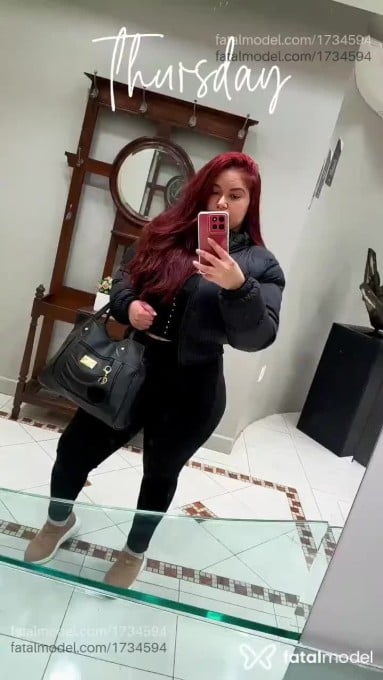 Acompanhante mulher ruiva (o) de olhos castanhos em Porto Alegre - Ágata Märtins