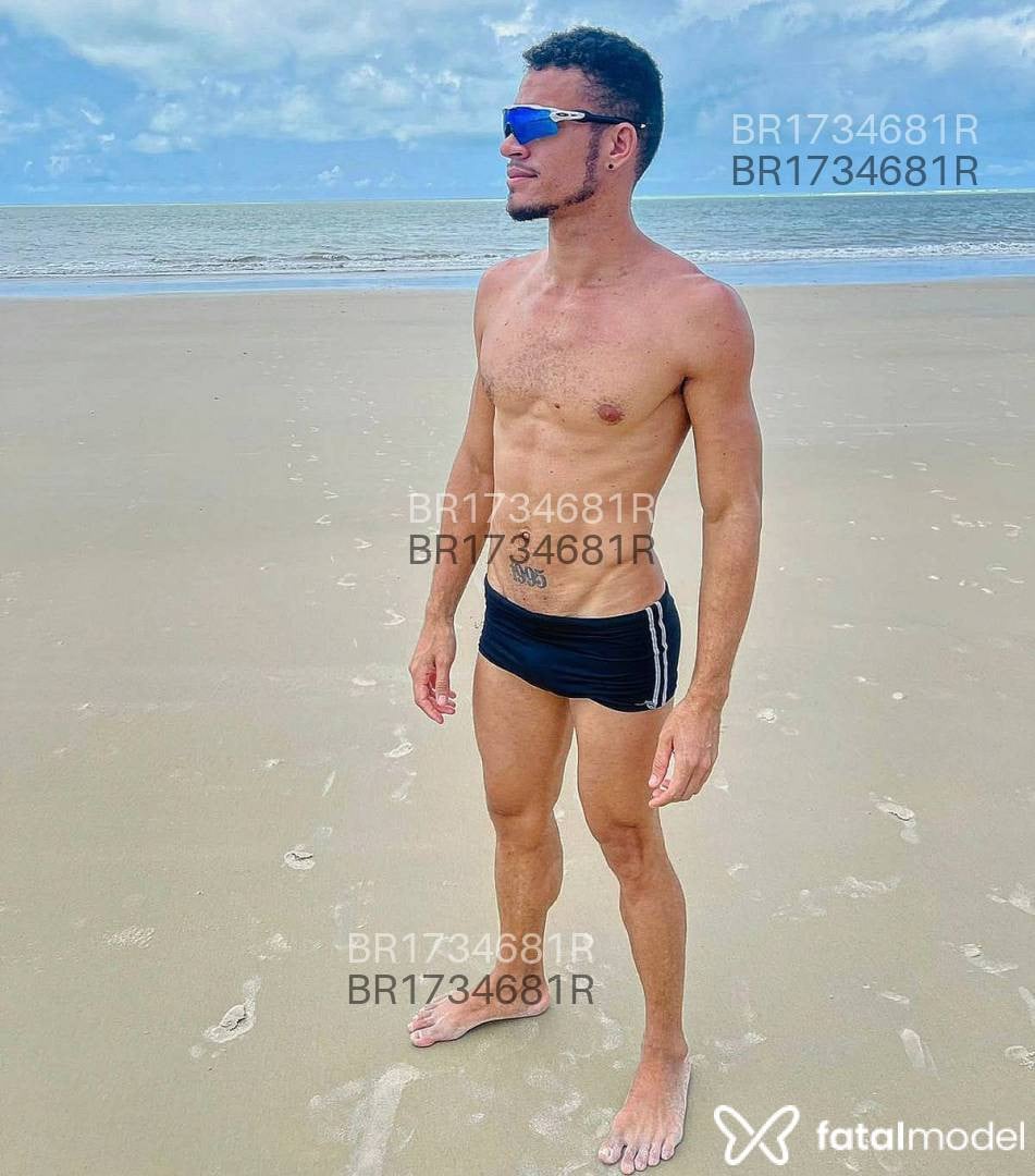 Acompanhante homem com cabelo castanho de olhos castanhos em João Pessoa Acompanhante homem com cabelo castanho de olhos castanhos em João Pessoa - Henrique